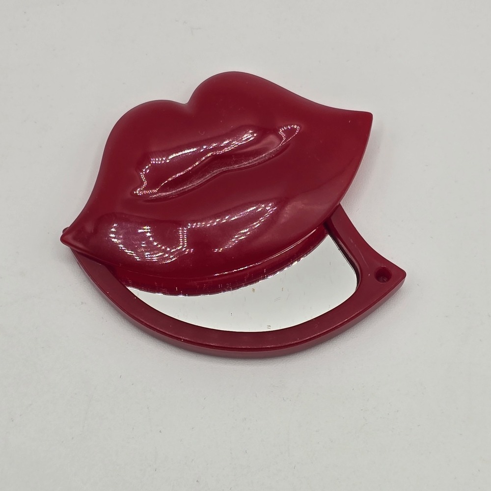Vtg Lip Shaped Compact Pocket Mirror By Blistex